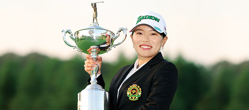 勝 みなみ、〝異次元のゴルフ〟で2位に大差をつけ、悲願のメジャー初優勝！ ～ NEW『スリクソン Z-STAR XV』で「日本女子オープンゴルフ選手権」を制覇 ～