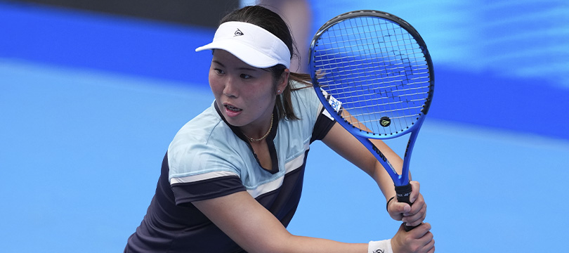 吉本菜月選手とダンロップテニス用品使用契約を締結 吉本菜月選手とダンロップテニス用品使用契約を締結